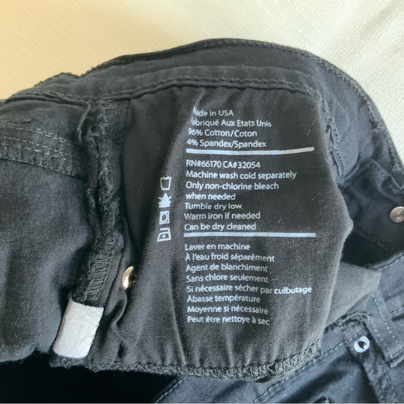 BDG High Rise Cigarette Jeans in Black - Picture 4 of 9